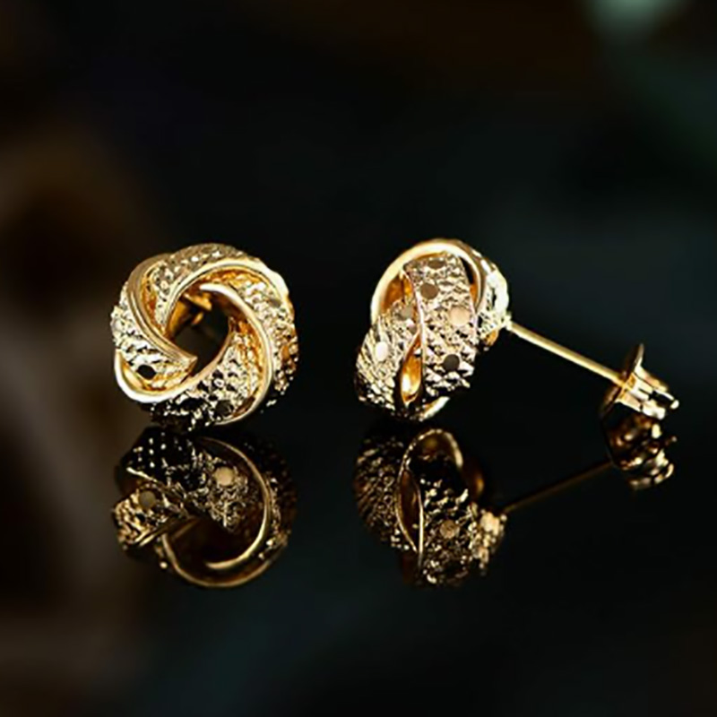 Boucles d\'oreilles ànouée entrelacées de luxe 18 km de luxe - Classic & Design texturé élégant pour une sophistication intemporelle